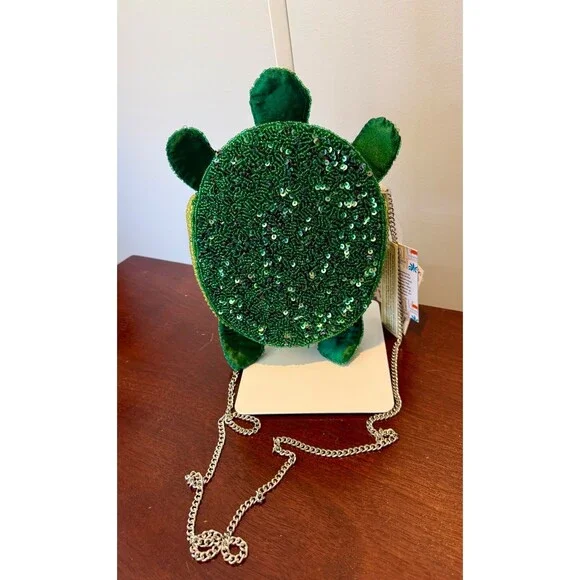 Cutest New Release Turtle Beaded Bag  Handcrafted in India Green Viral NWT - Picture 2 of 2